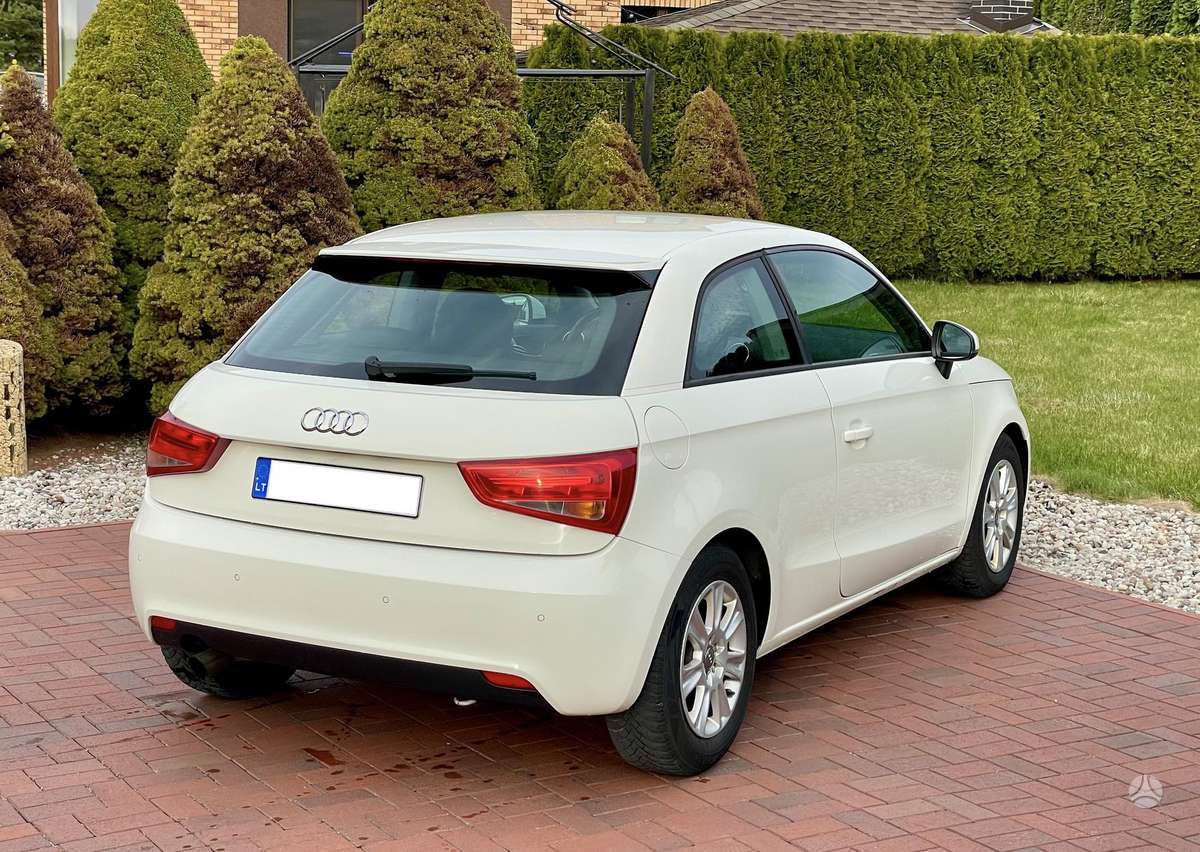Audi A1, 1.6 l., hatchback