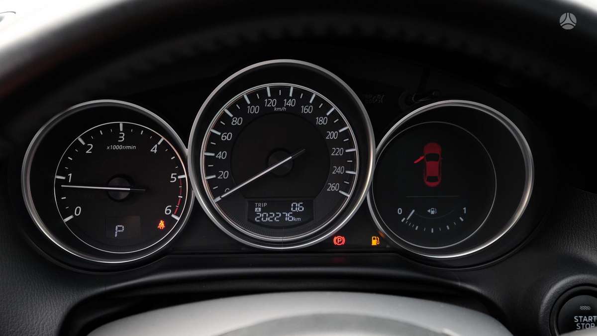 Mazda CX-5, 2.2 l., Внедорожник / Кроссовер