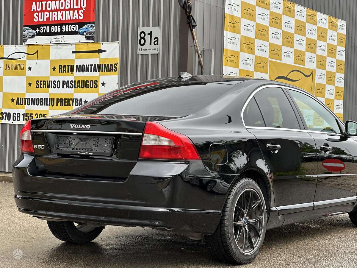 Volvo S80, 2.4 l., Седан