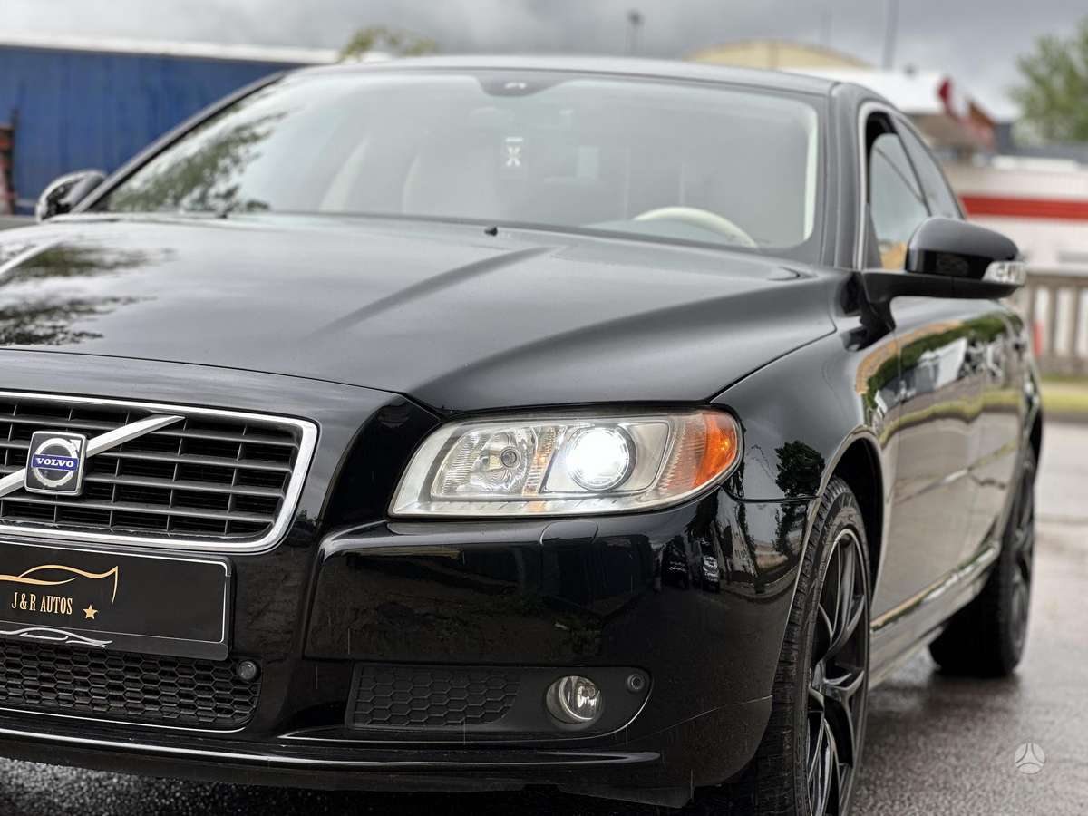 Volvo S80, 2.4 l., Седан