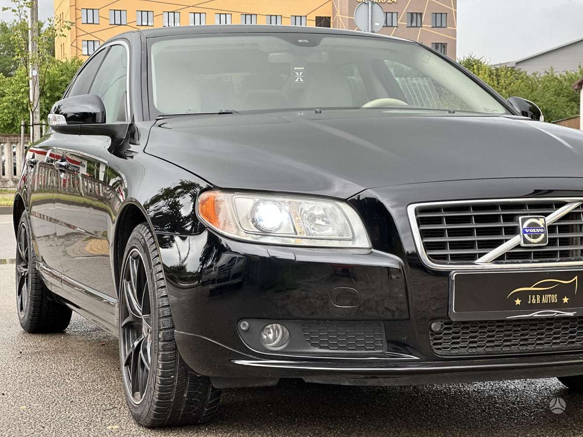 Volvo S80, 2.4 l., Седан