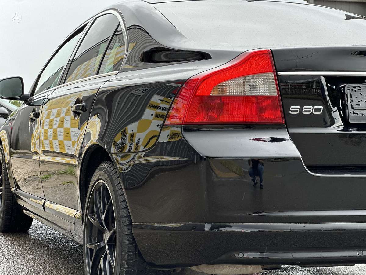 Volvo S80, 2.4 l., Седан