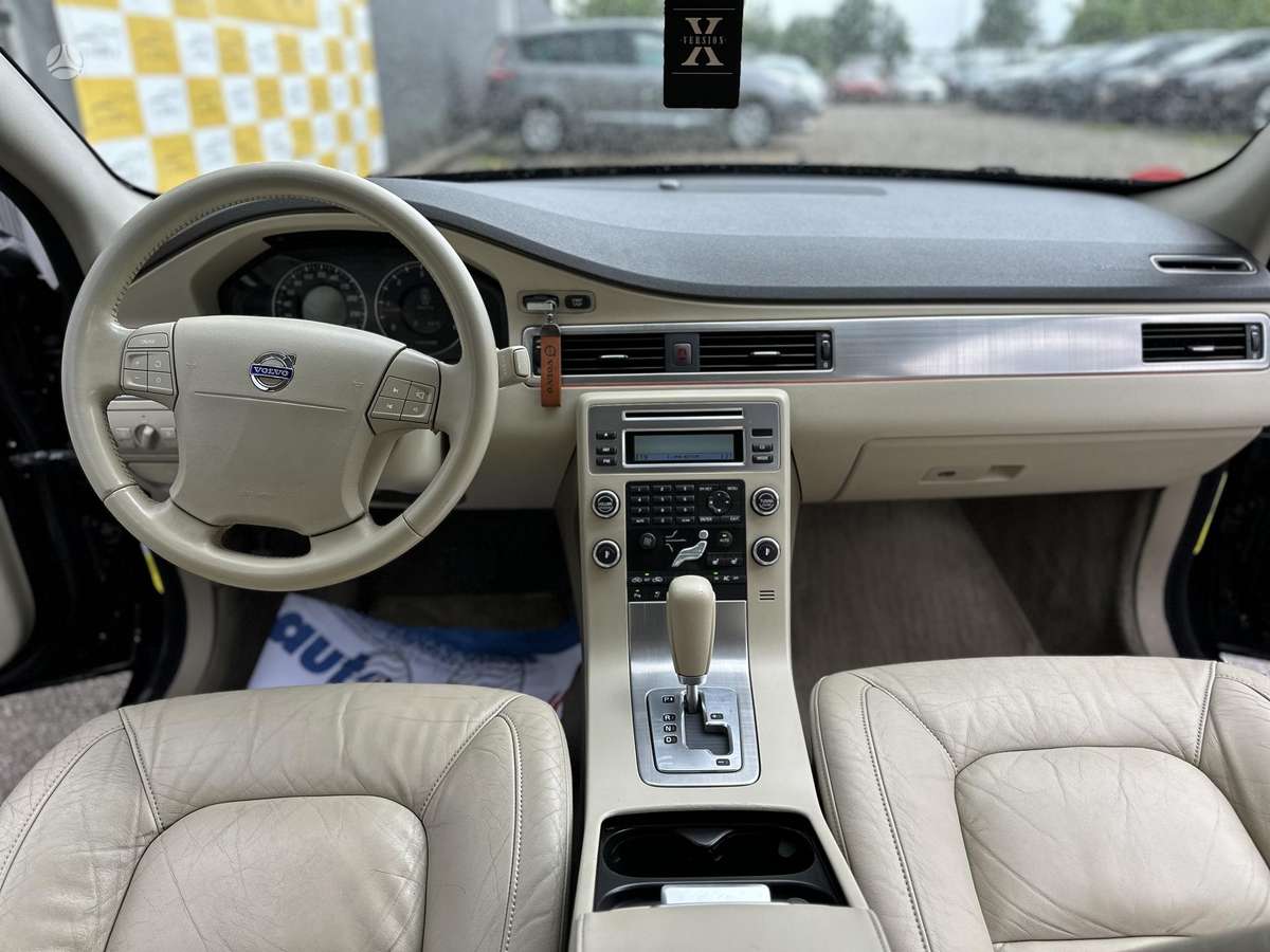 Volvo S80, 2.4 l., Седан