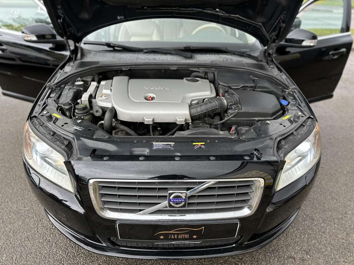 Volvo S80, 2.4 l., Седан