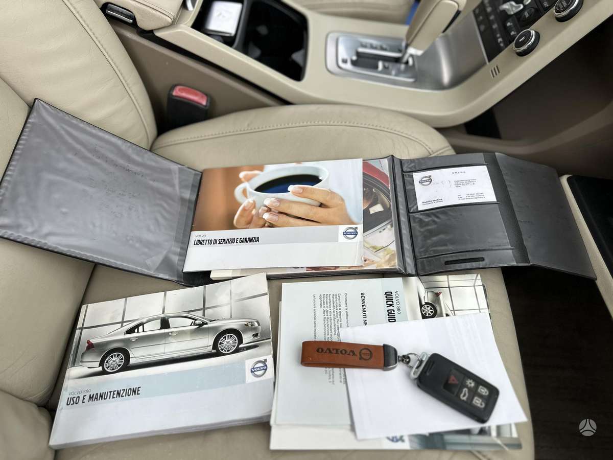 Volvo S80, 2.4 l., Седан