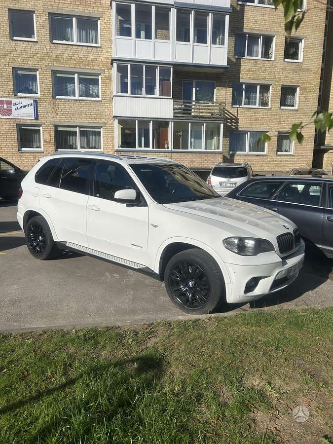 BMW X5, 4.4 l., Внедорожник / Кроссовер