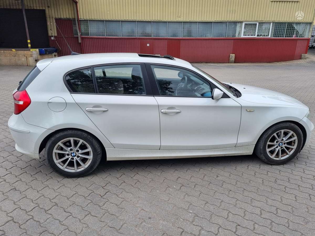 BMW 116, 1.6 l., hatchback