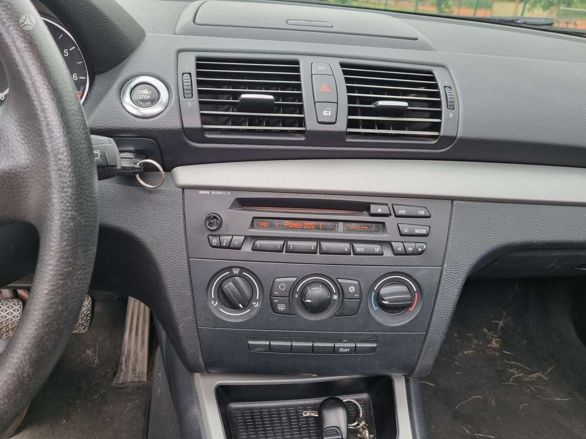 BMW 116, 1.6 l., hatchback