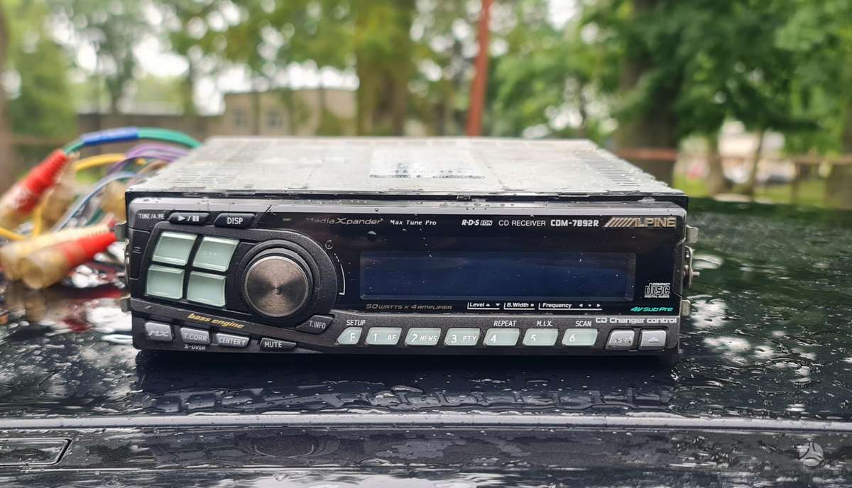 Alpine Cdm-7892r, cd players