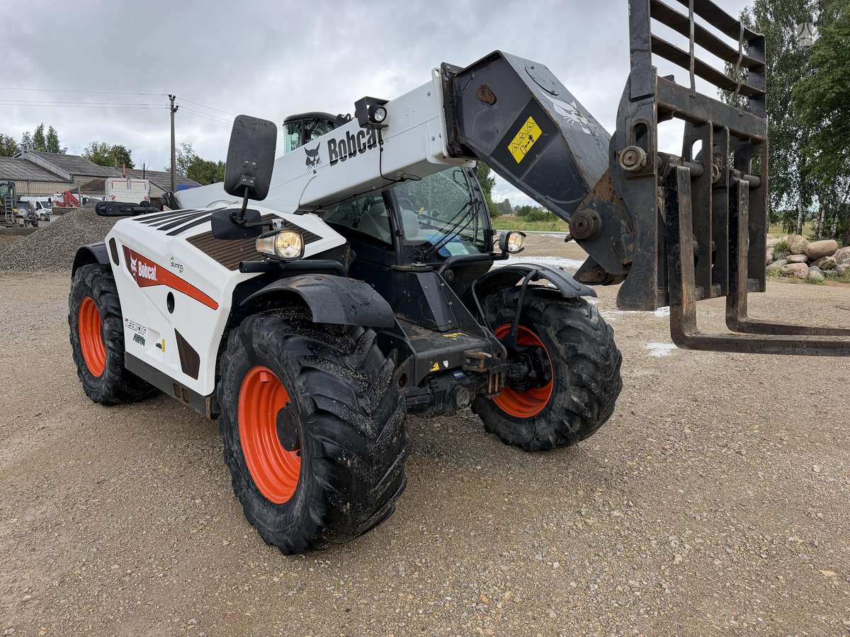 Bobcat TL38-70, telescopic handler