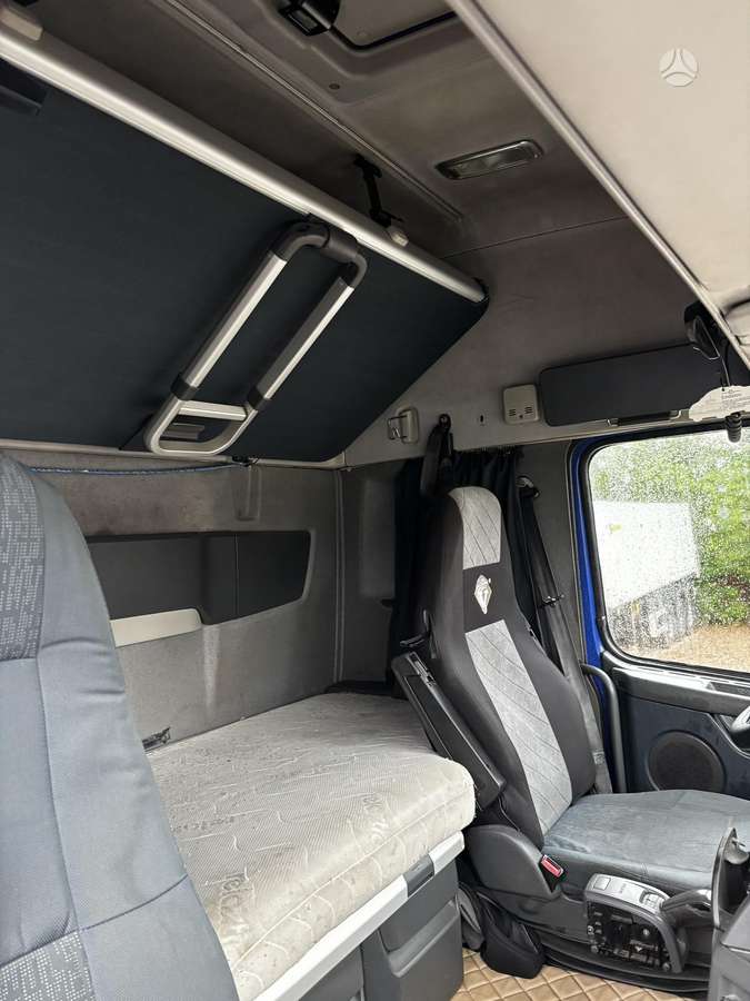 Volvo FH 420 mega, double sleeper