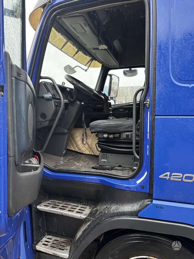 Volvo FH 420 mega, double sleeper