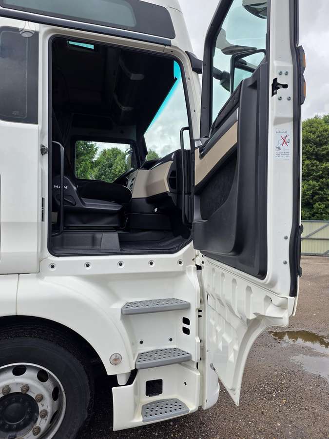 MAN TGX18-470, 2 miegamosios vietos