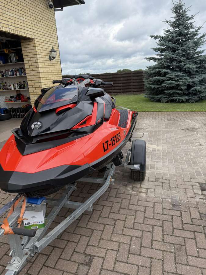 Sea-Doo RXP, jet skis