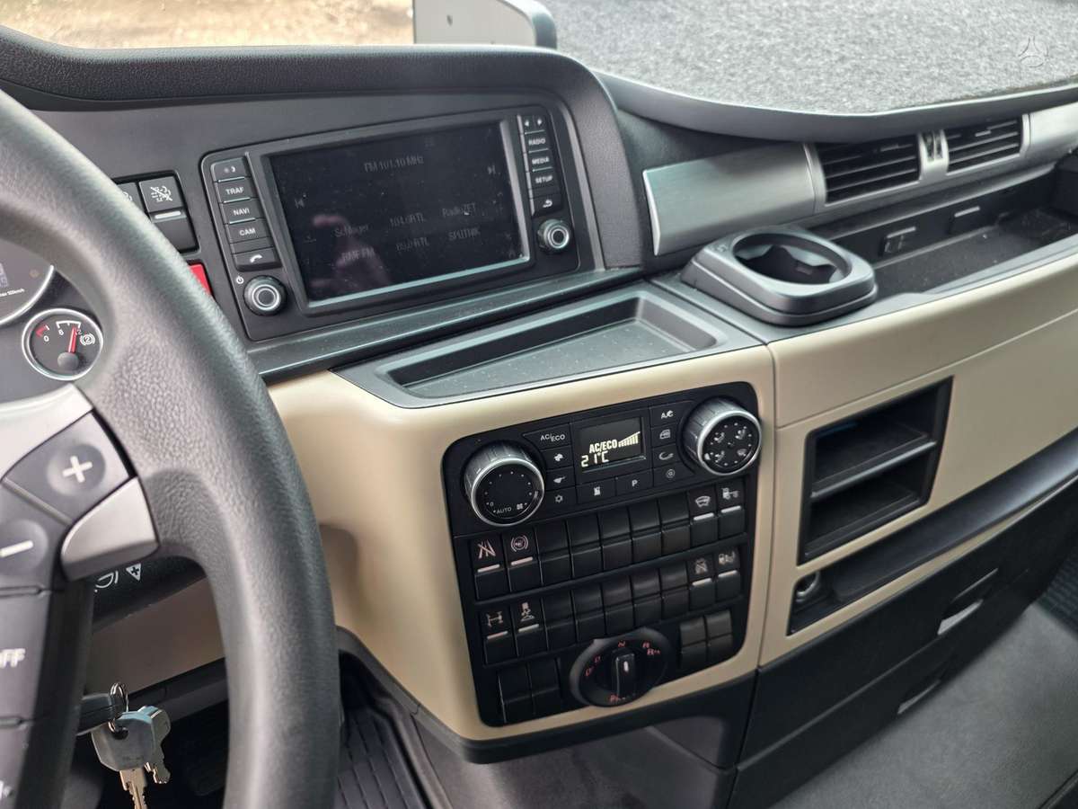 MAN TGX18-470, 2 спальных места