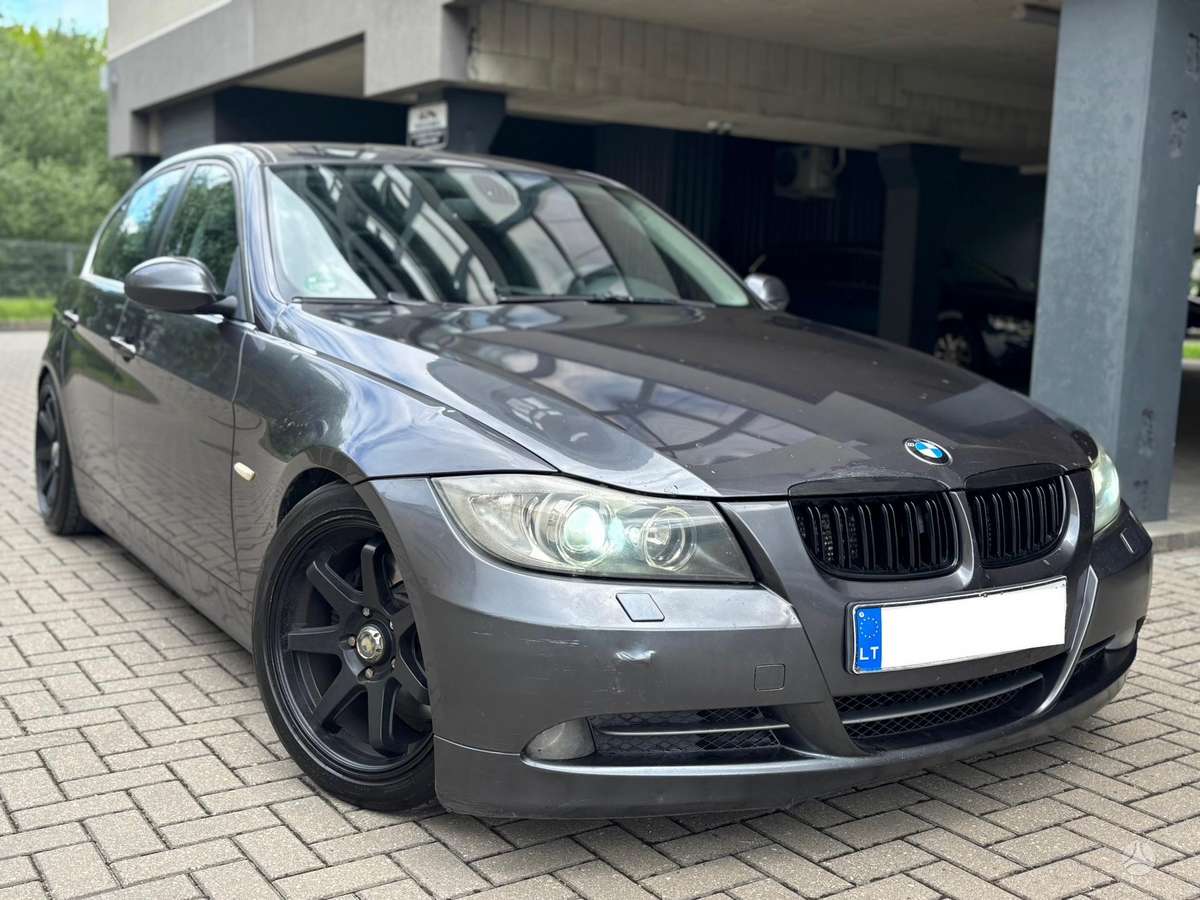 BMW 330, 3.0 l., Седан