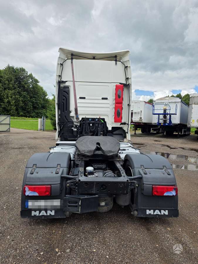 MAN TGX18-470, 2 спальных места