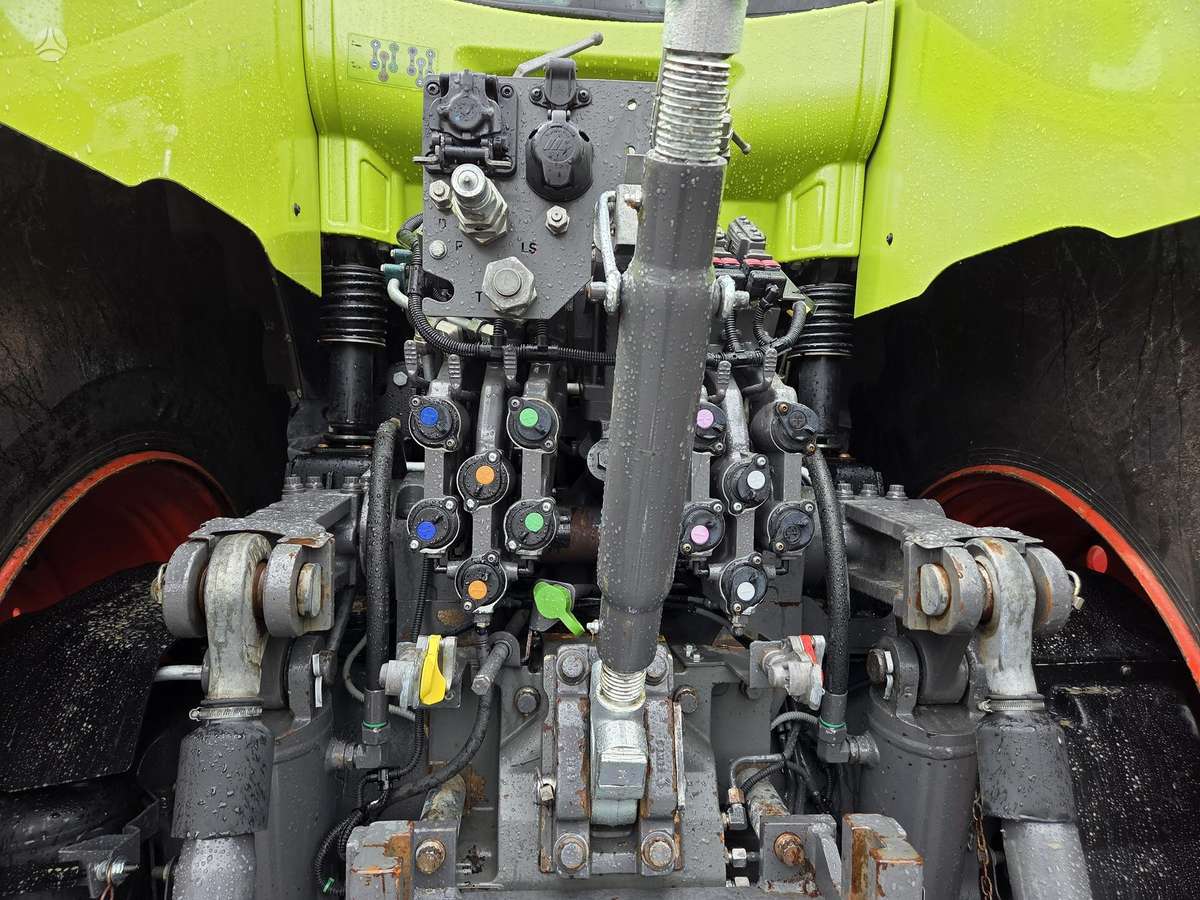 Claas Axion 960, tractors