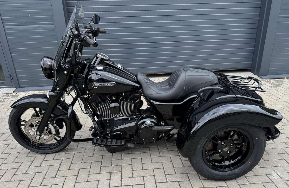 Harley-Davidson Street Glide FLHX, трициклы