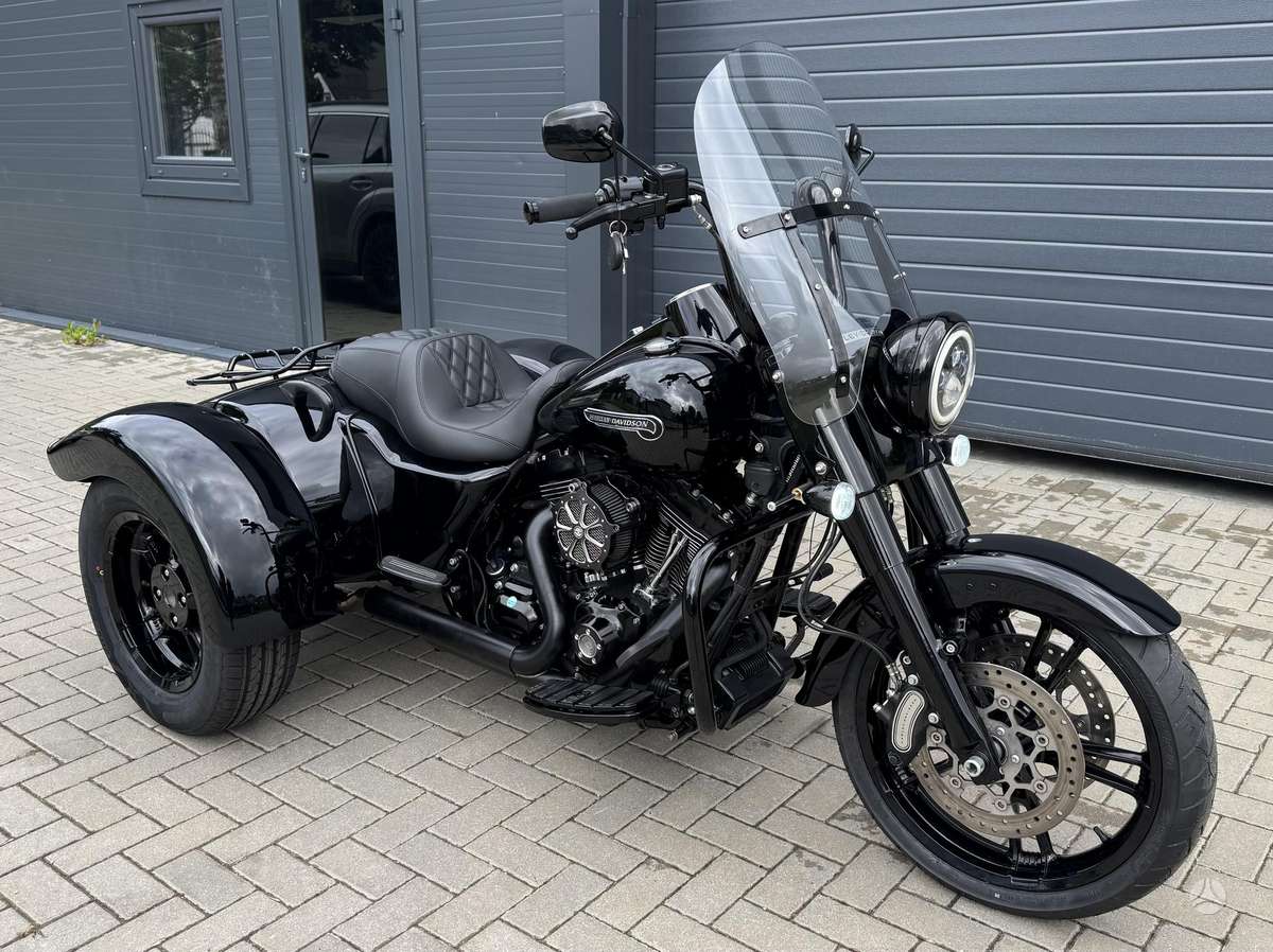 Harley-Davidson Street Glide FLHX, трициклы