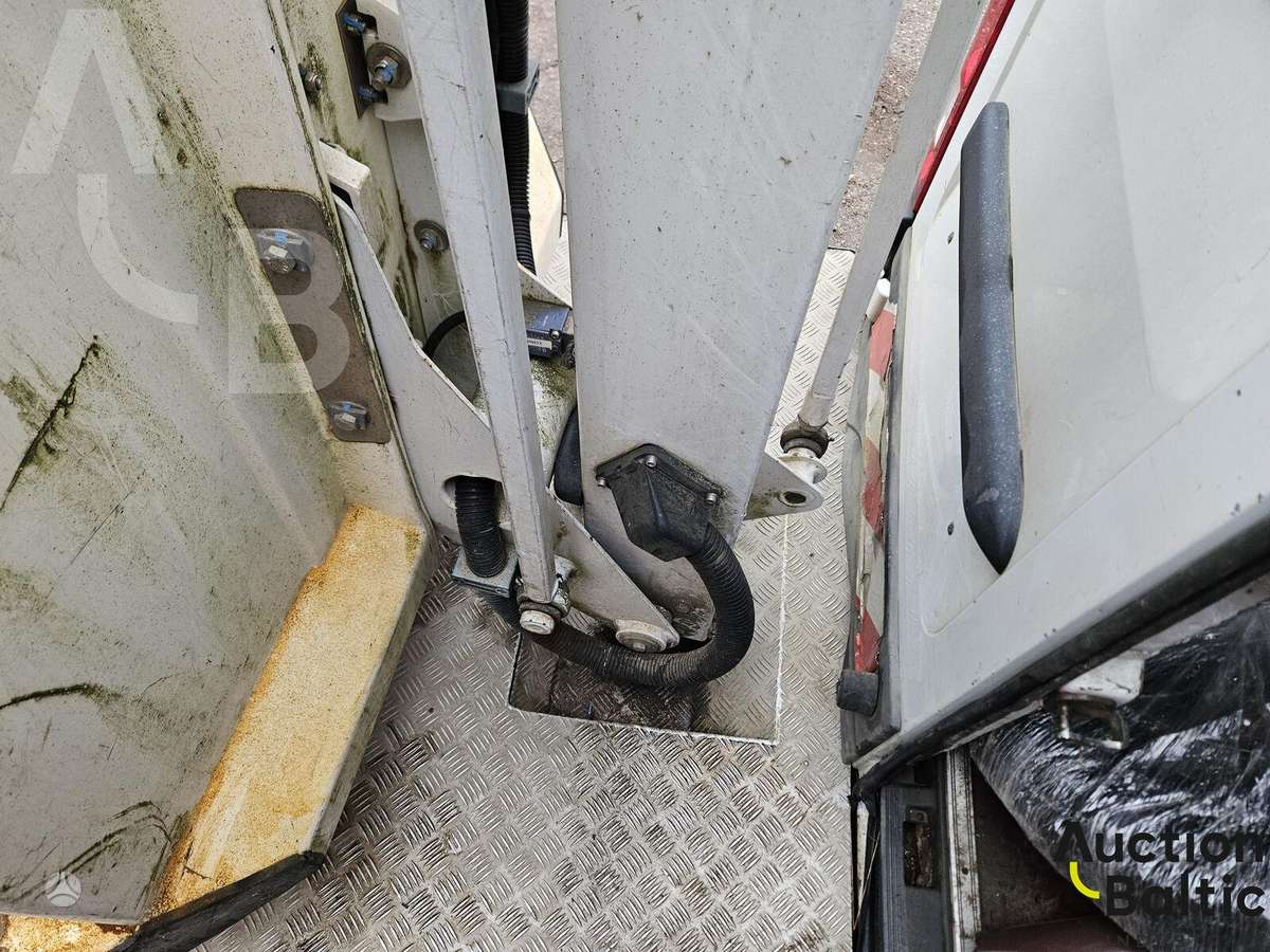 Iveco Daily, boom lift