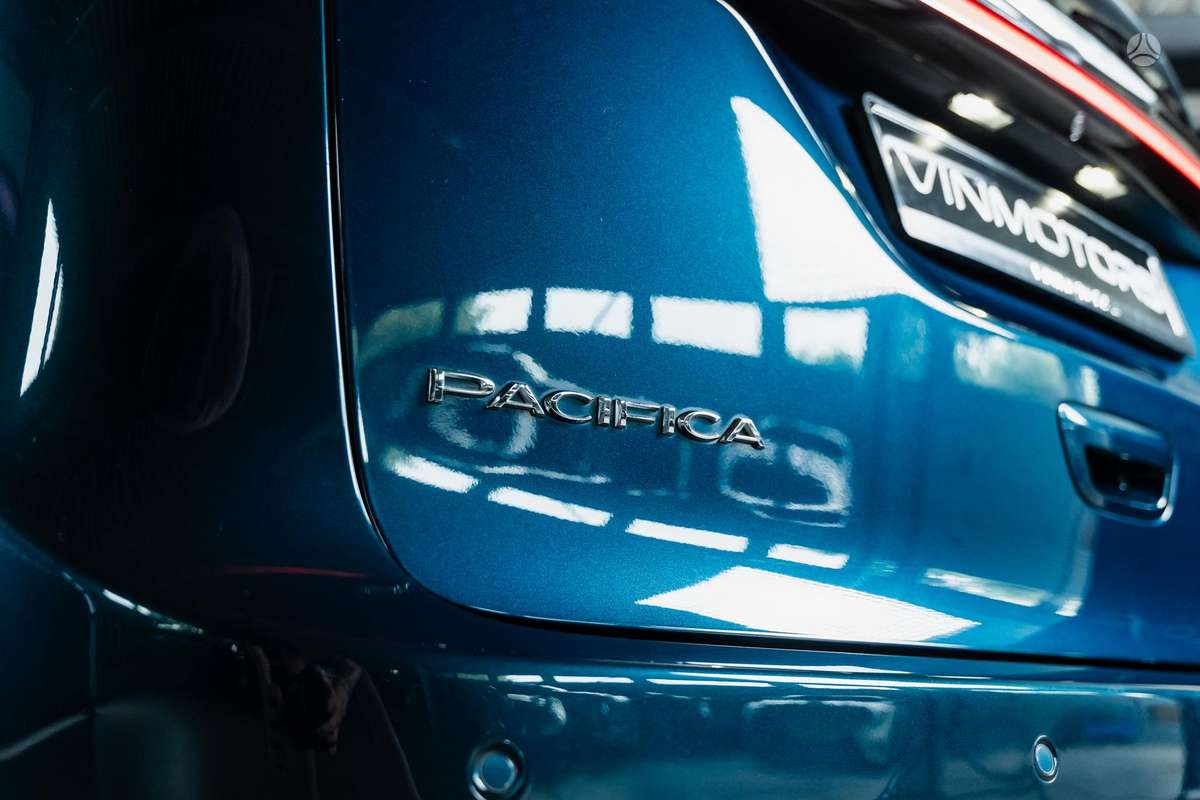 Chrysler Pacifica, 3.6 l., Минивэн