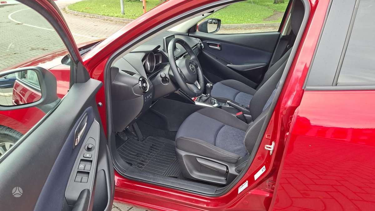 Mazda 2, 1.5 l., hatchback