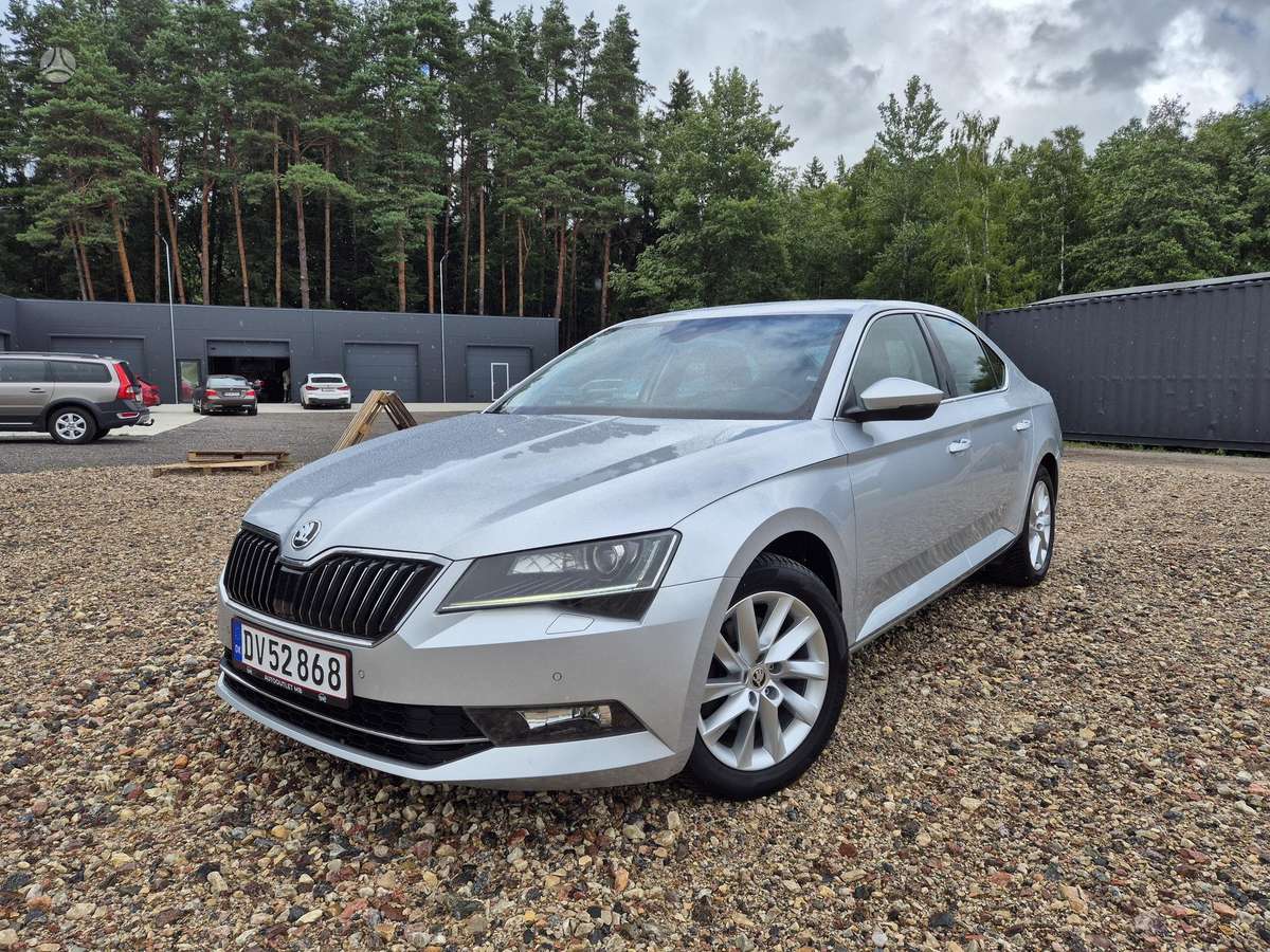 Skoda Superb, 1.6 l., hatchback