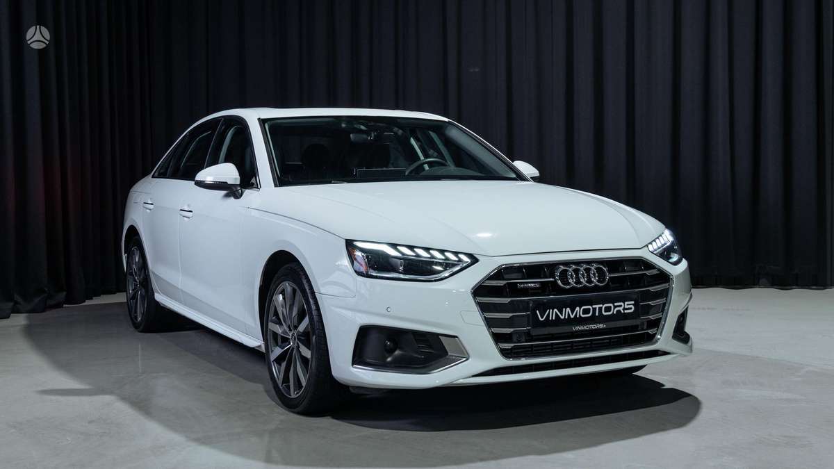Audi A4, 2.0 l., Седан