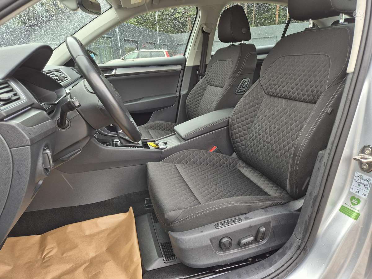 Skoda Superb, 1.6 l., hatchback