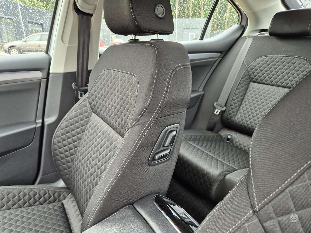Skoda Superb, 1.6 l., hatchback