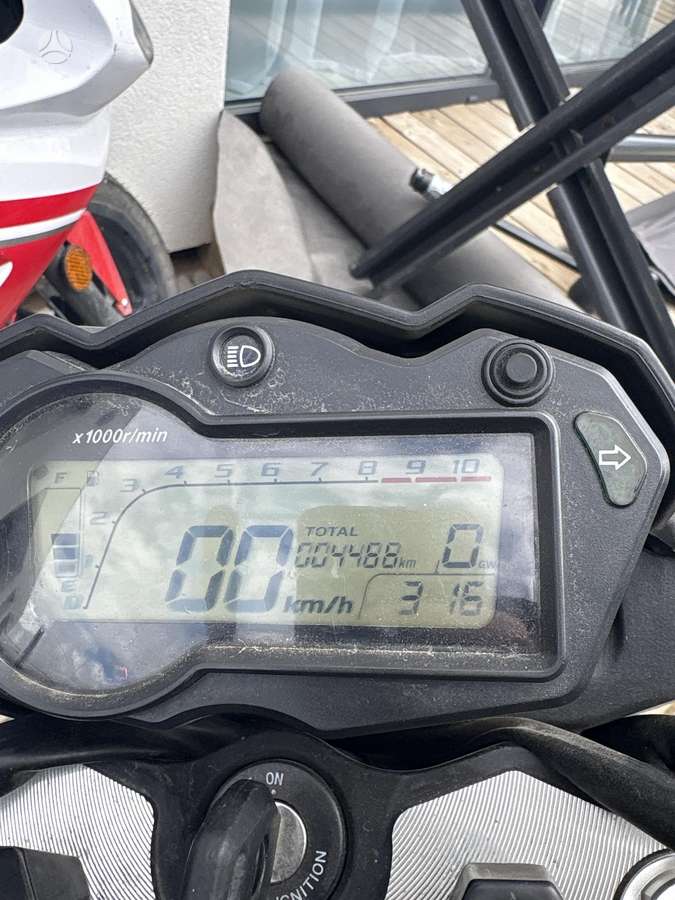 Fosti FR50 107cc, scooters / mopeds
