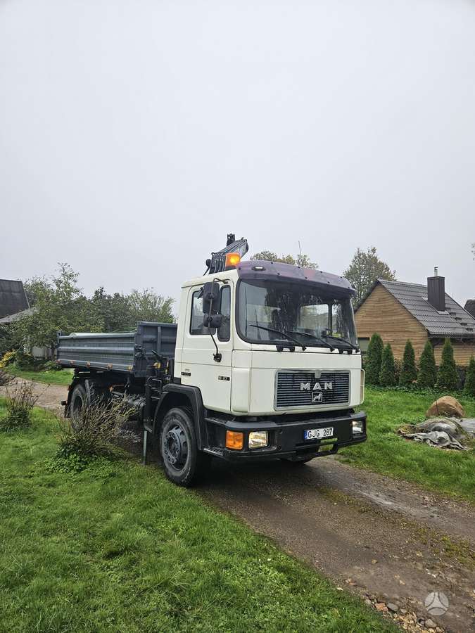 MAN 18.272, dumpers with crane