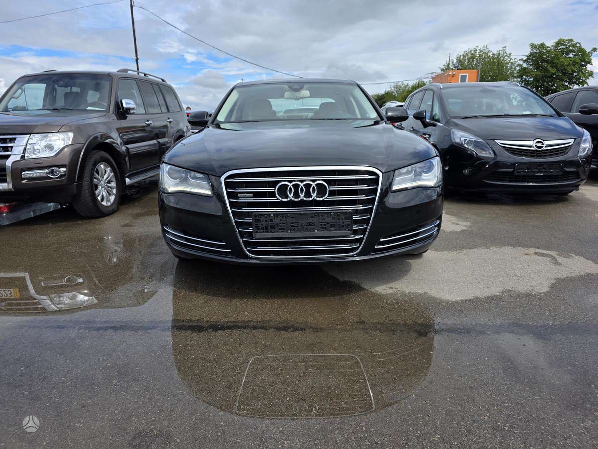 Audi A8, 3.0 l., sedanas