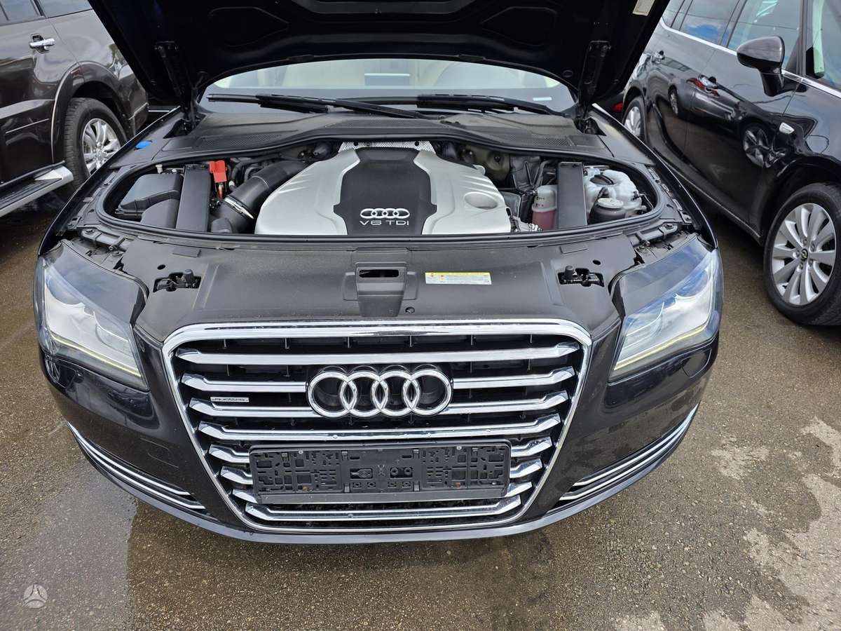 Audi A8, 3.0 l., sedanas
