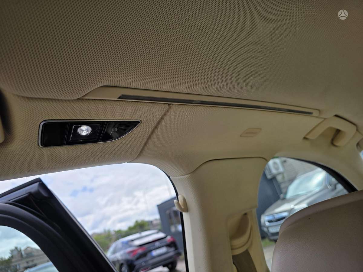 Audi A8, 3.0 l., sedanas