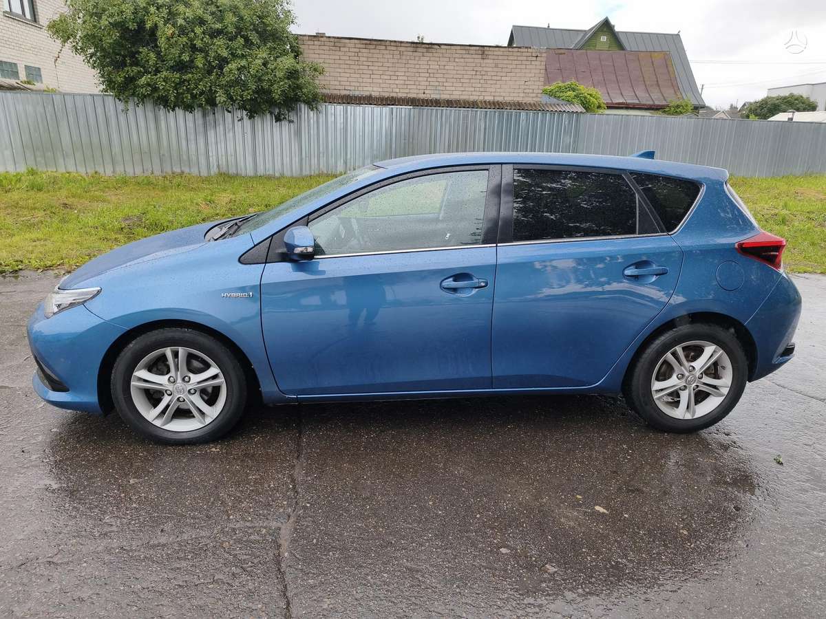 Toyota Auris - 2