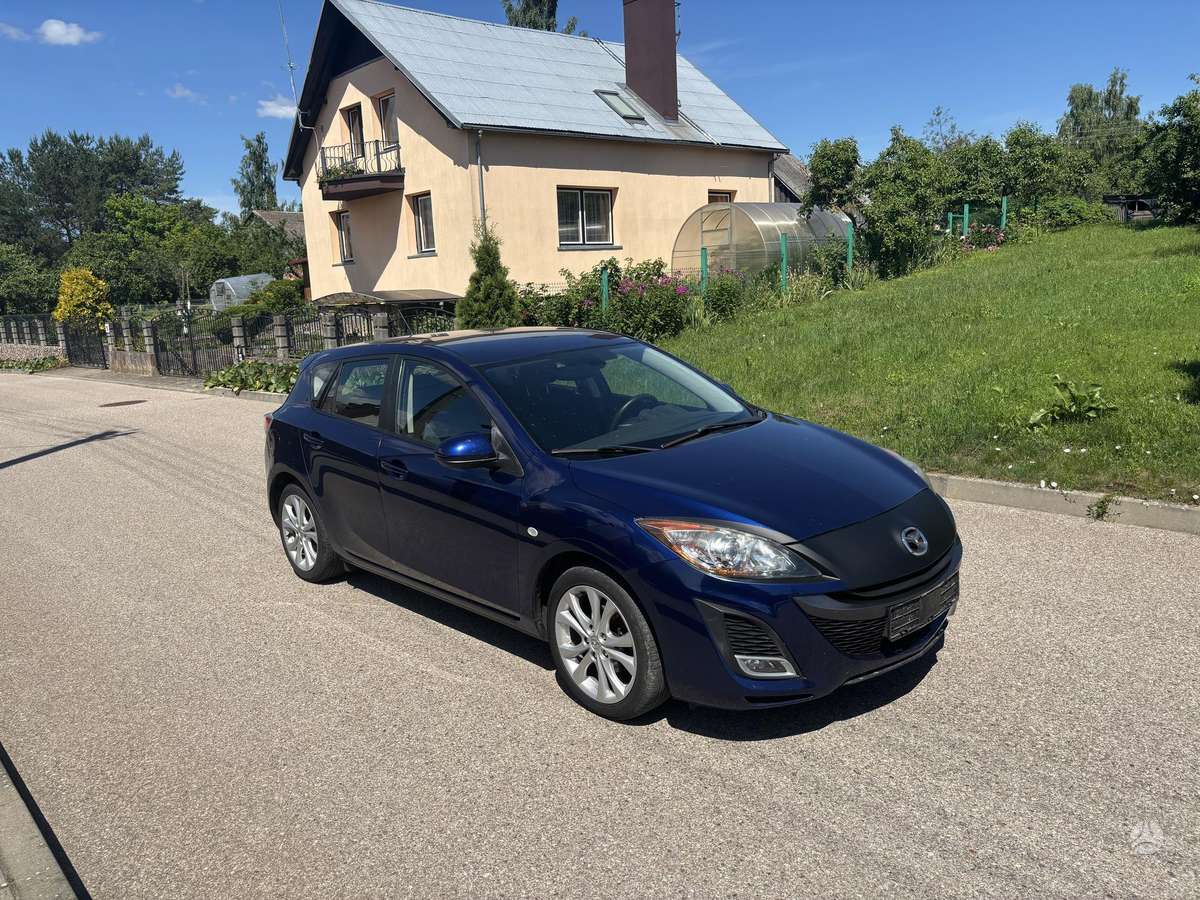 Mazda 3, 1.6 l., Хэтчбек