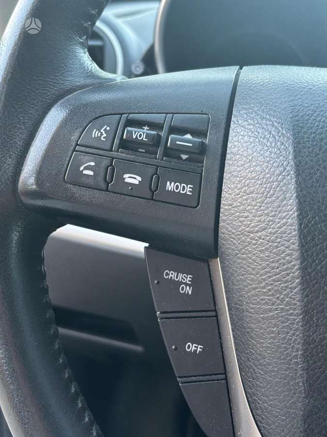 Mazda 3, 1.6 l., hatchback