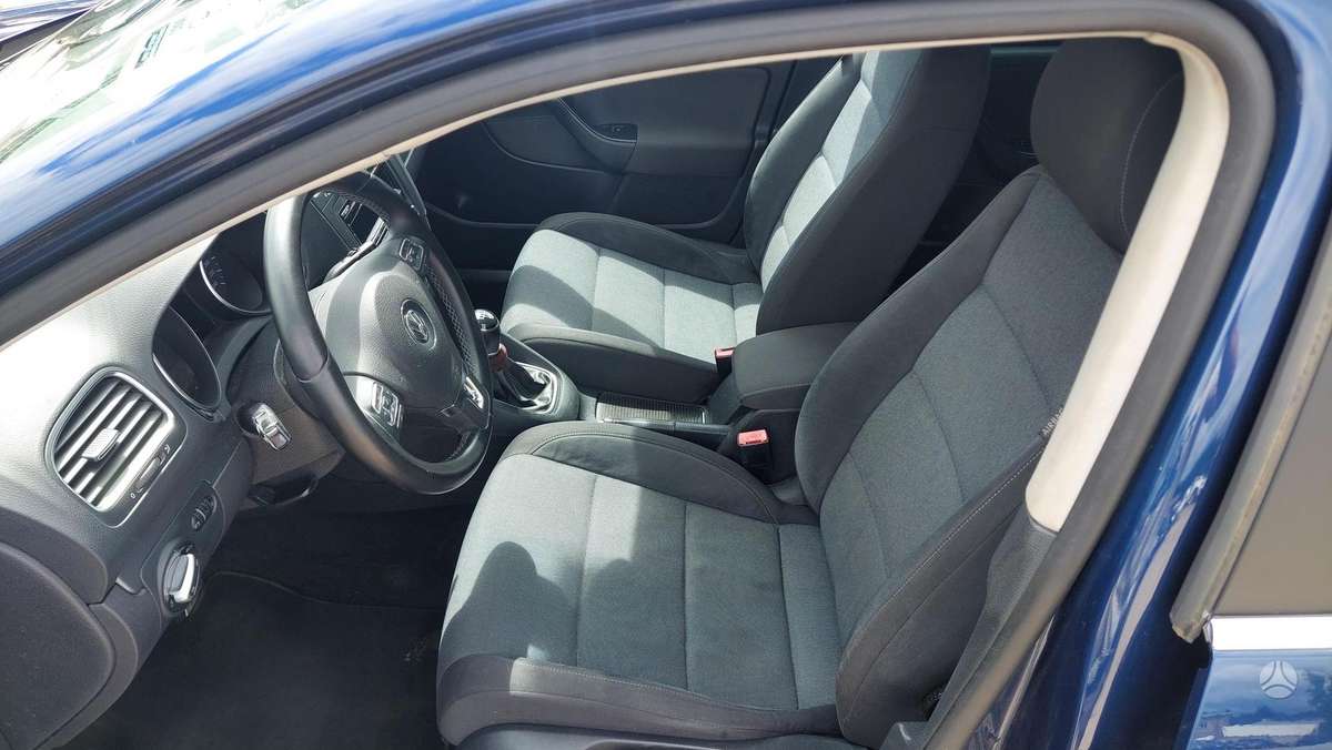 Volkswagen Golf, 1.6 l., Универсал