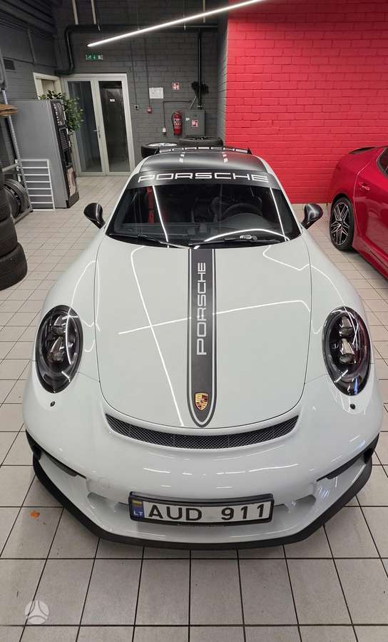 Porsche 911 - 8