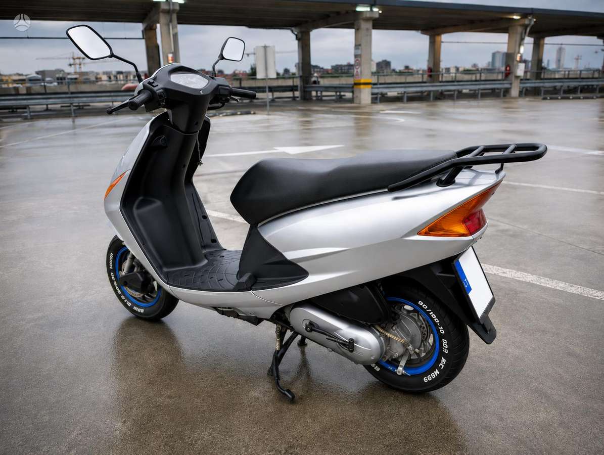 Honda Lead 102cc, scooters / mopeds