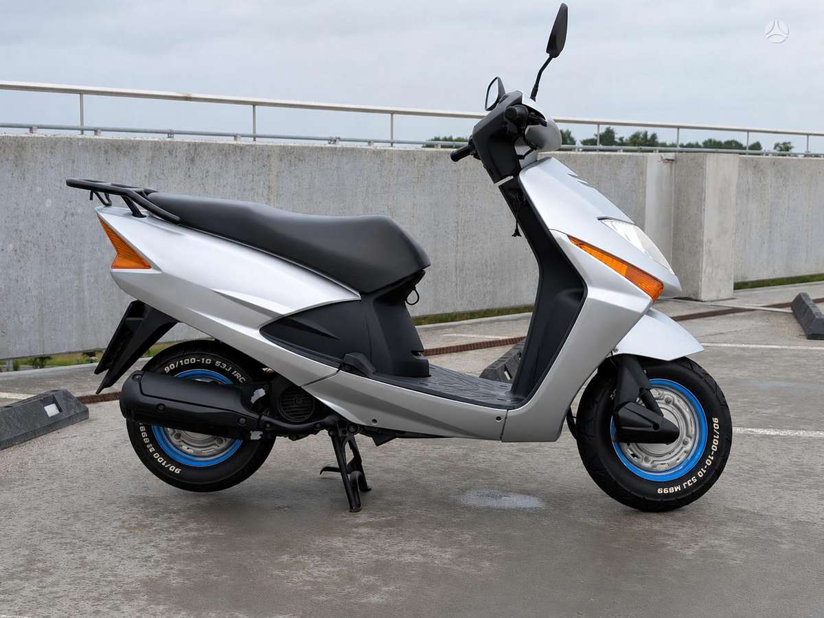Honda Lead 102cc, мотороллеры / мопеды