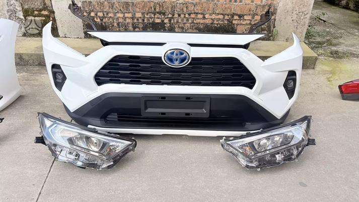 Toyota RAV4 kėbulo dalys