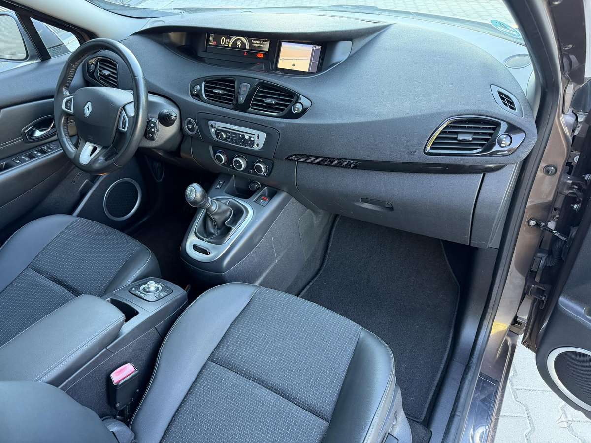 Renault Scenic, 1.2 l., Минивэн