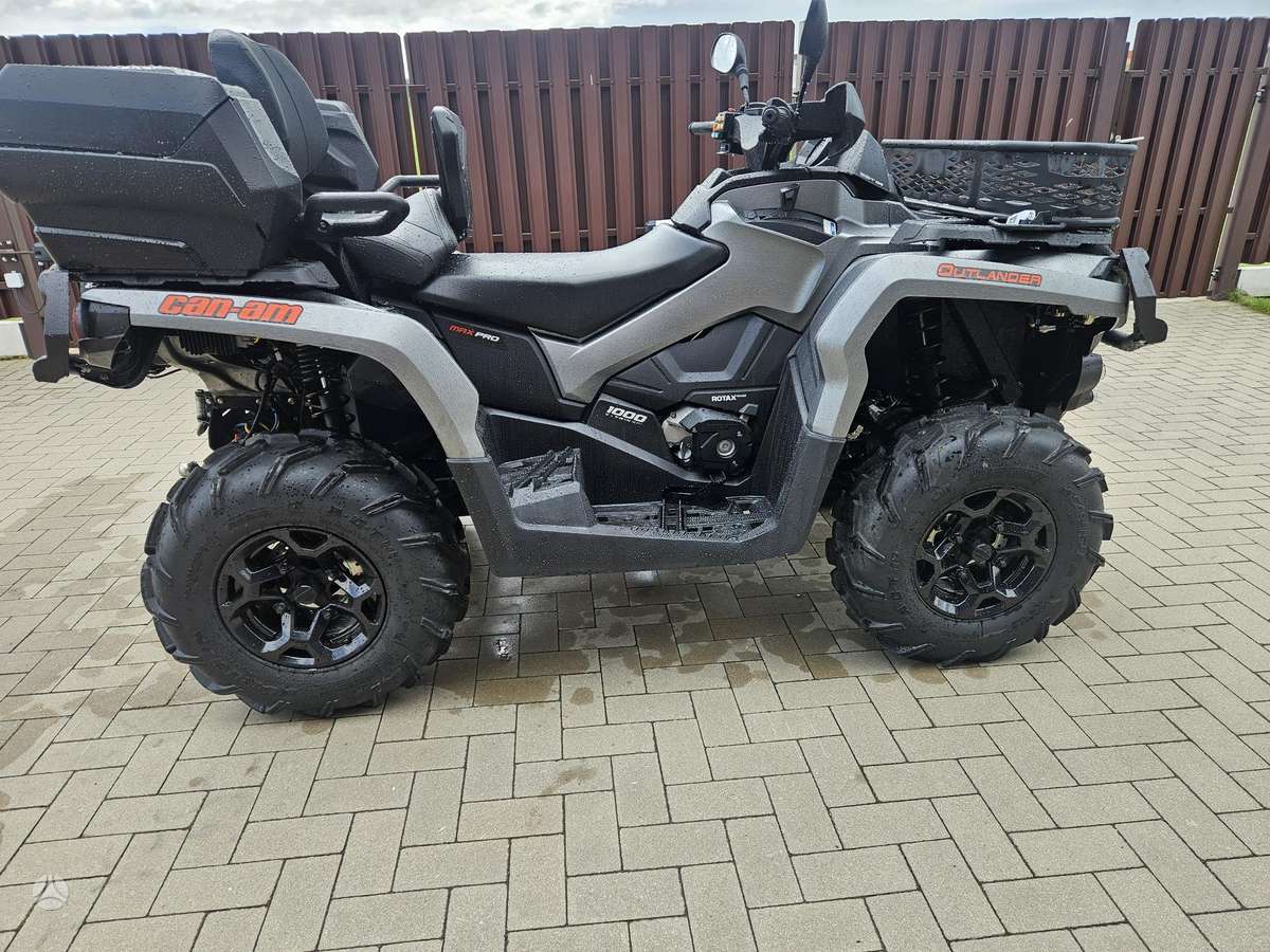 Can-Am Outlander Max 957cc, keturračiai