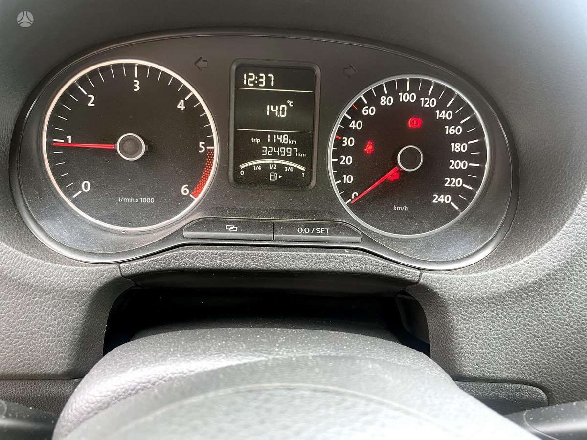 Volkswagen Polo - 10