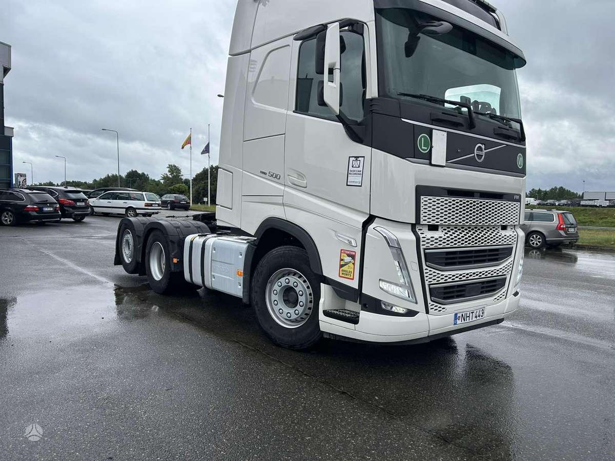 Volvo FH500, double sleeper