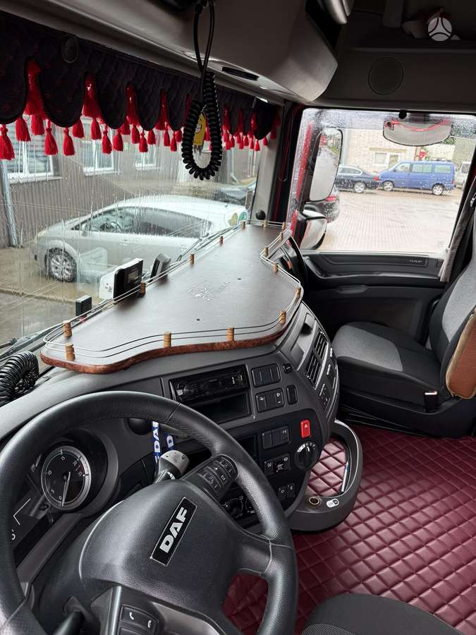 DAF XF, 2 miegamosios vietos