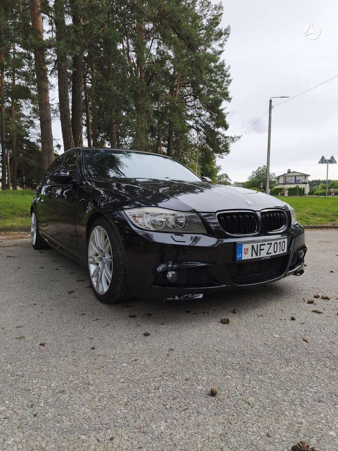 BMW 330, 3.0 l., Седан